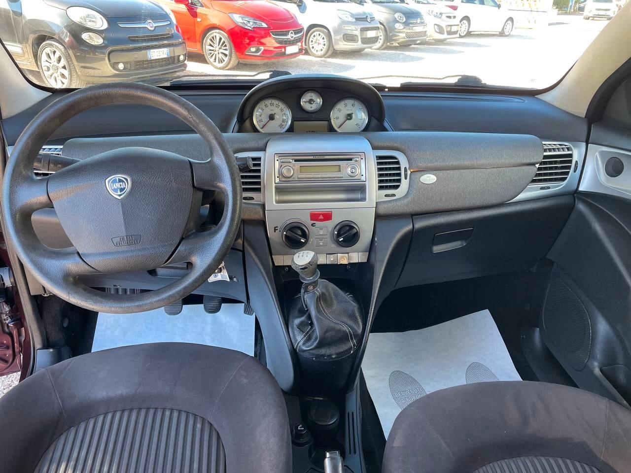 LANCIA YPSILON 1.2 B - 2009