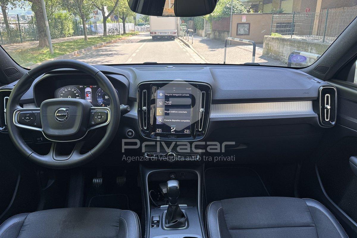 VOLVO XC40 T3 Momentum