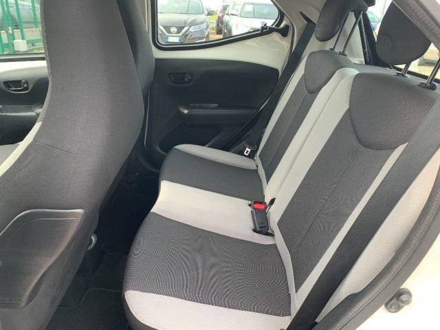 TOYOTA Aygo 1.0 VVT-i 69 CV 5 porte x-clusiv MMT