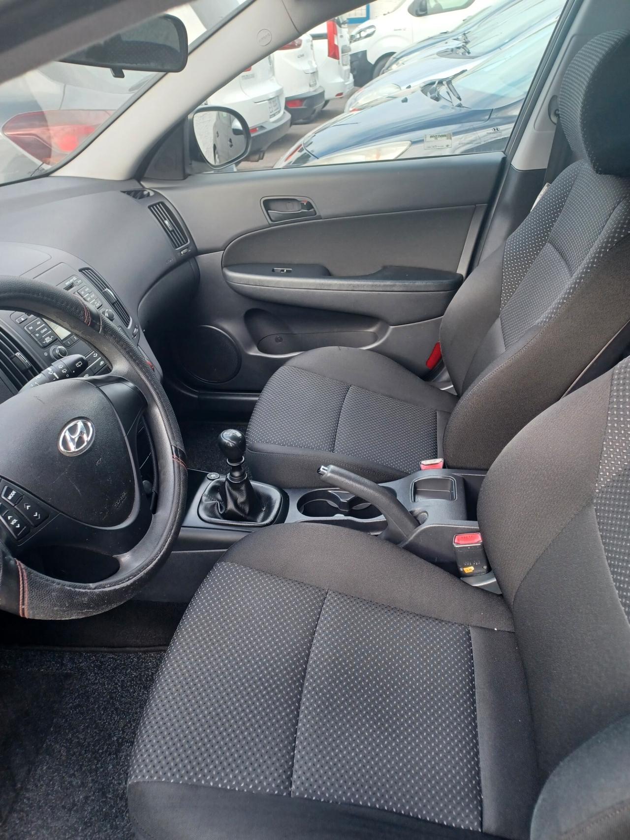 Hyundai i30 1.4 S.W. Blue Drive GPL