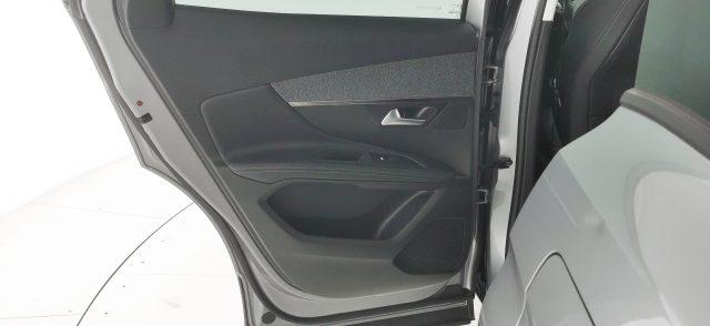 PEUGEOT 3008 Hybrid 225 e-EAT8 GT