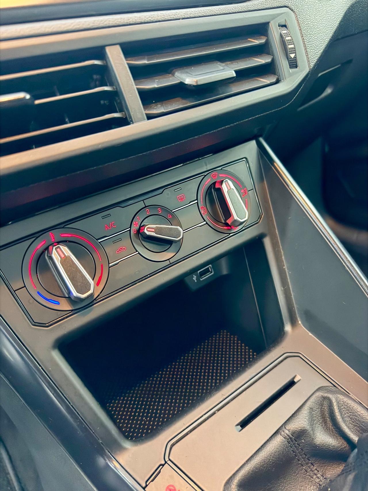 VW Polo 1.6 TDI 5p. Technology FINANZIABILE