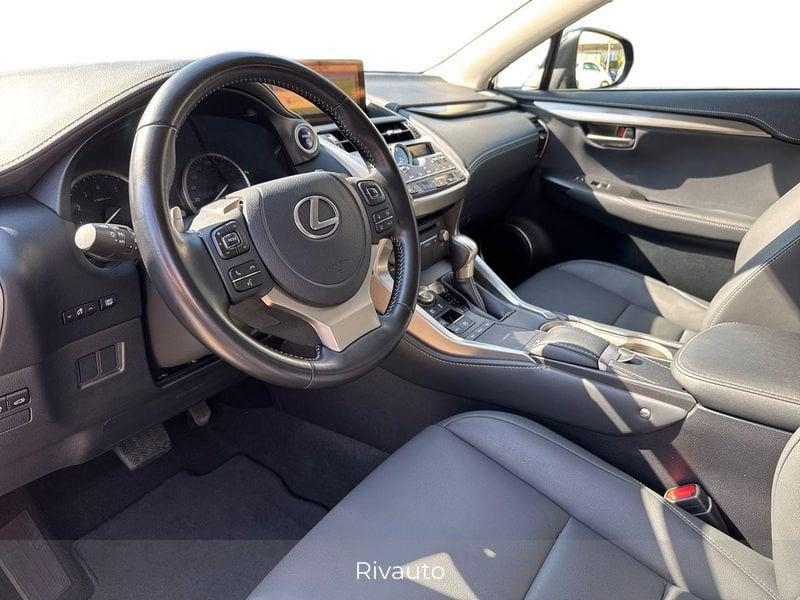 Lexus NX 300 h 2.5 Premium 4wd cvt