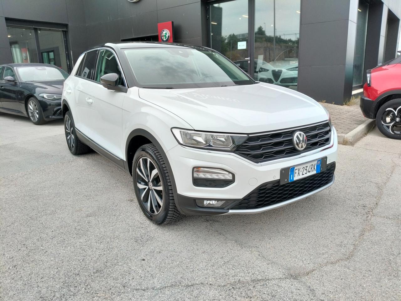 Volkswagen T-Roc 1.6 TDI SCR Business BlueMotion Technology