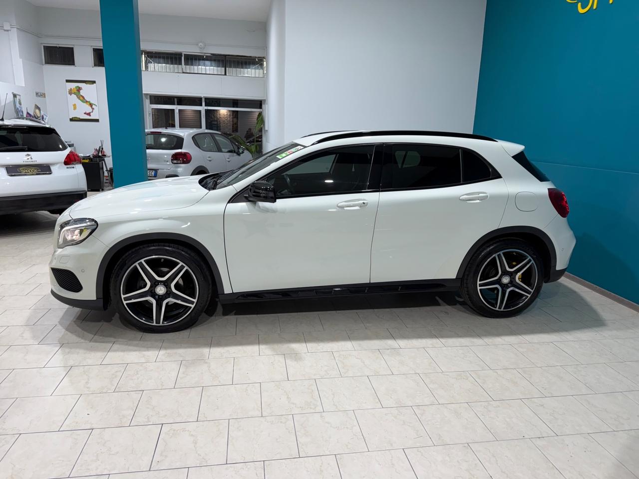 MERCEDES GLA 200D PREMIUM *NIGHT EDITION 4MATIC