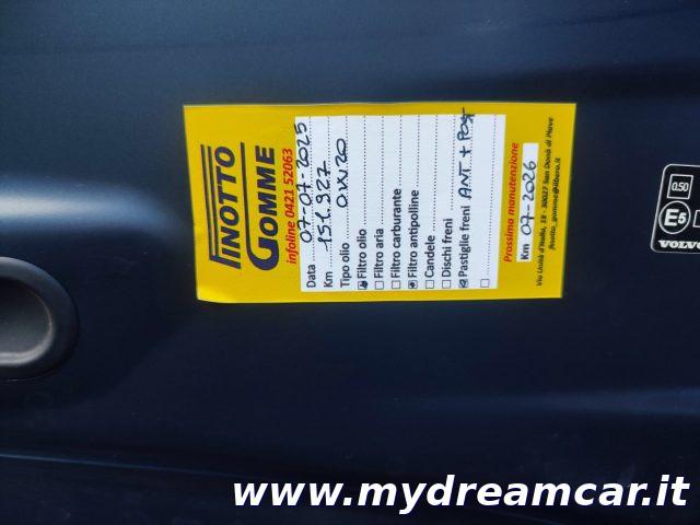 VOLVO V60 B4 (d) Geartronic Momentum Business Pro