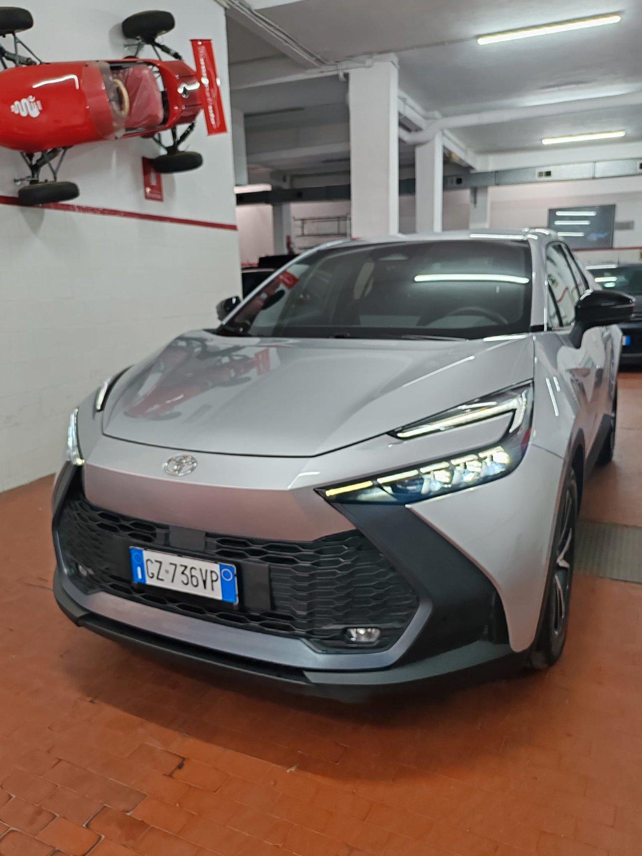 Toyota C-HR 1.8 hev Trend fwd e-cvt