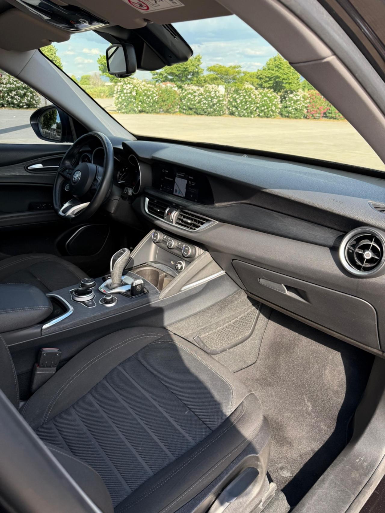 Alfa Romeo Stelvio 2.2 Turbodiesel 190 CV AT8 RWD Super