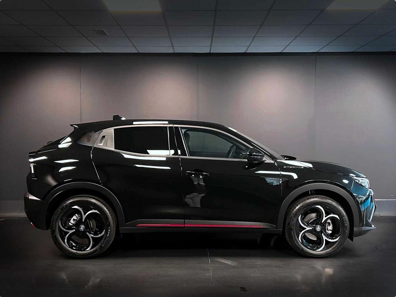 ALFA ROMEO JUNIOR 1.2 136 CV HYBRID SPECIALE KM0