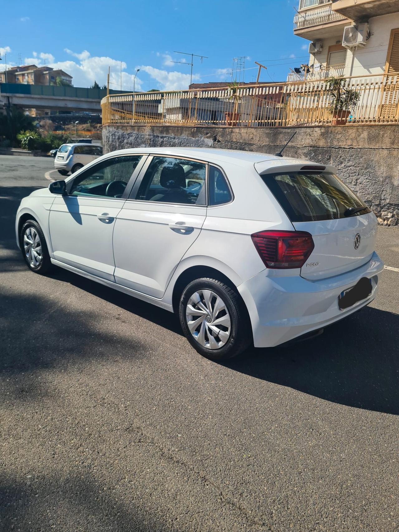 VOLKSWAGEN POLO 1000 BENZINA