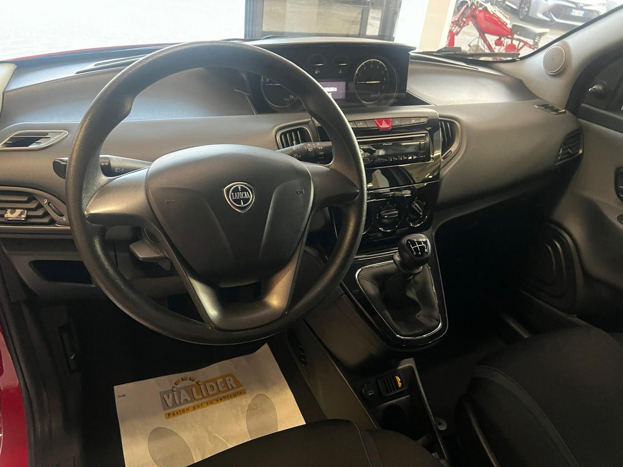 Lancia Ypsilon 1.2 69 CV 5 porte Gold