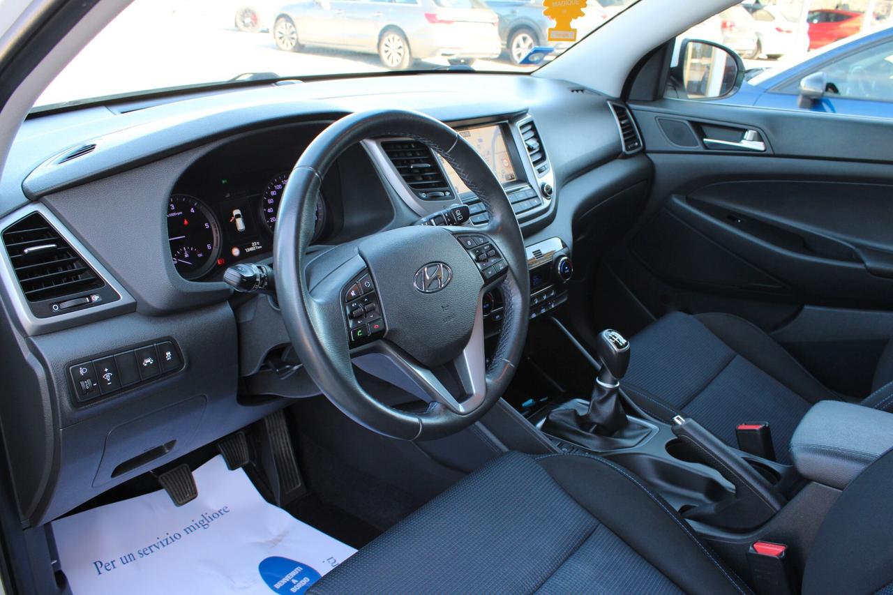 Hyundai Tucson 1.7 crdi Xpossible 2wd 115cv SEDILI RISCALDATI
