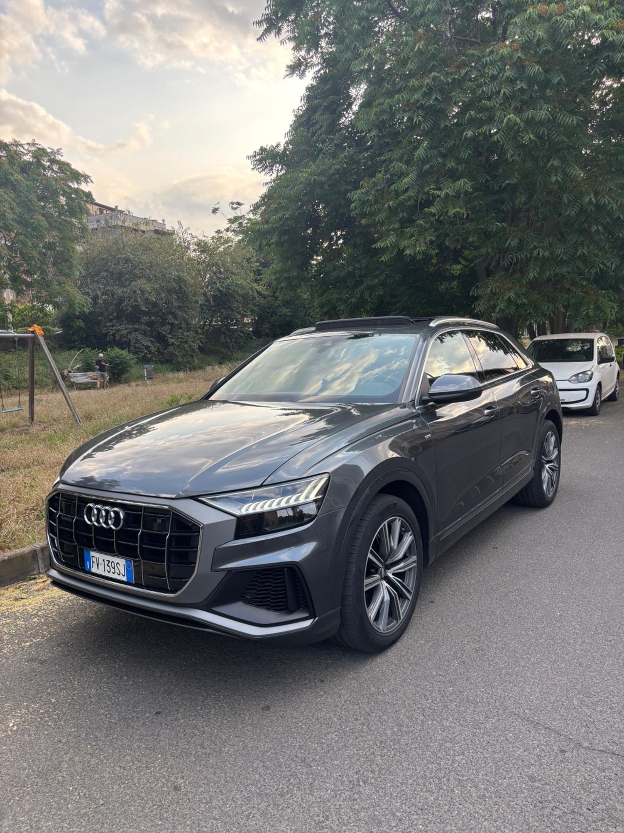 Audi Q8 50 TDI FULL OPTIONAL