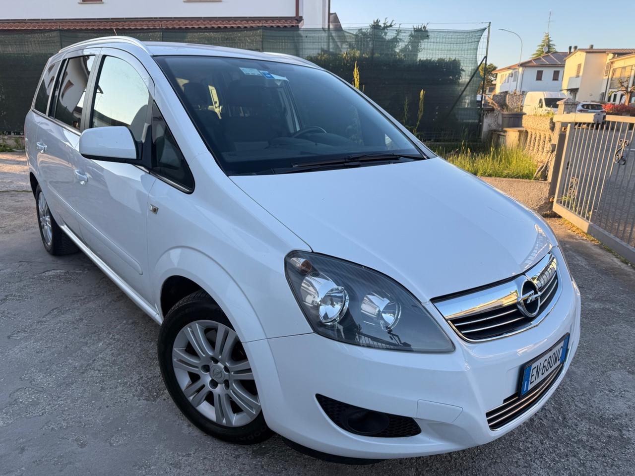 Opel Zafira 1.6 Turbo Metano 2029 7 POSTI 2012