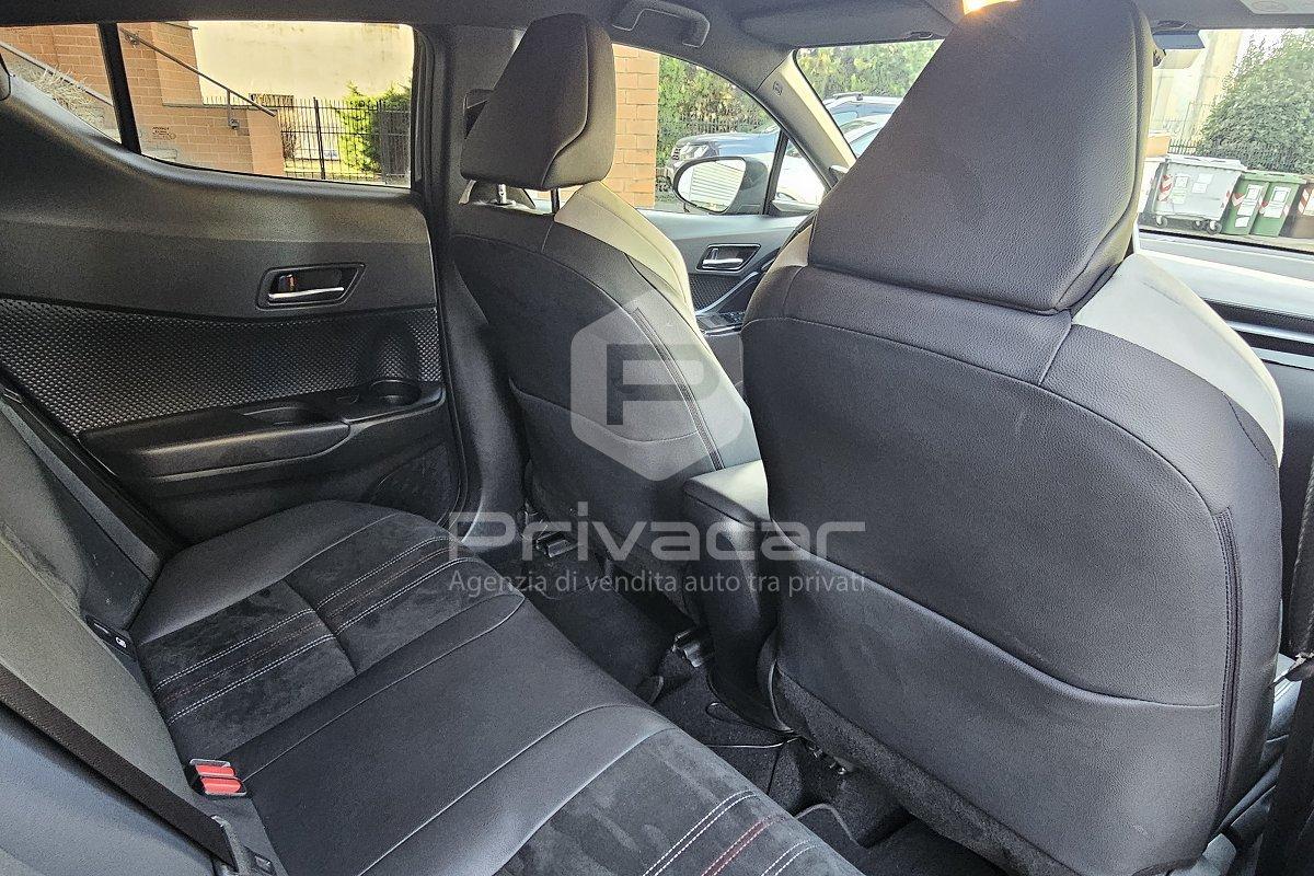 TOYOTA C-HR 2.0 Hybrid E-CVT GR Sport Black Edition