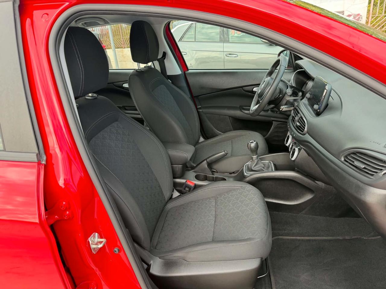 Fiat Tipo 1.3 Mjt 95CV CITY CROSS RETRO CARPLAY