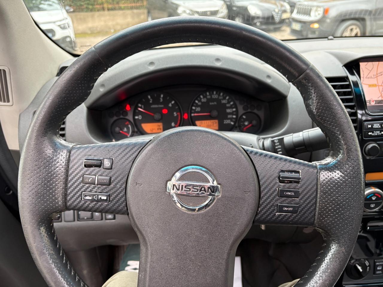 Nissan Navara 2.5 dCi 4 porte Double Cab Platinum