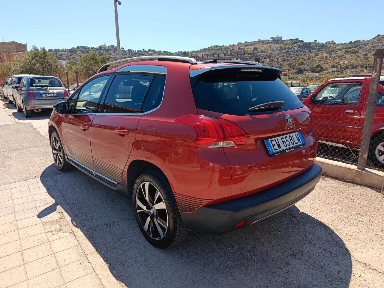 Peugeot 2008 1.6 e-HDi 92 CV Stop&Start Urban Cross