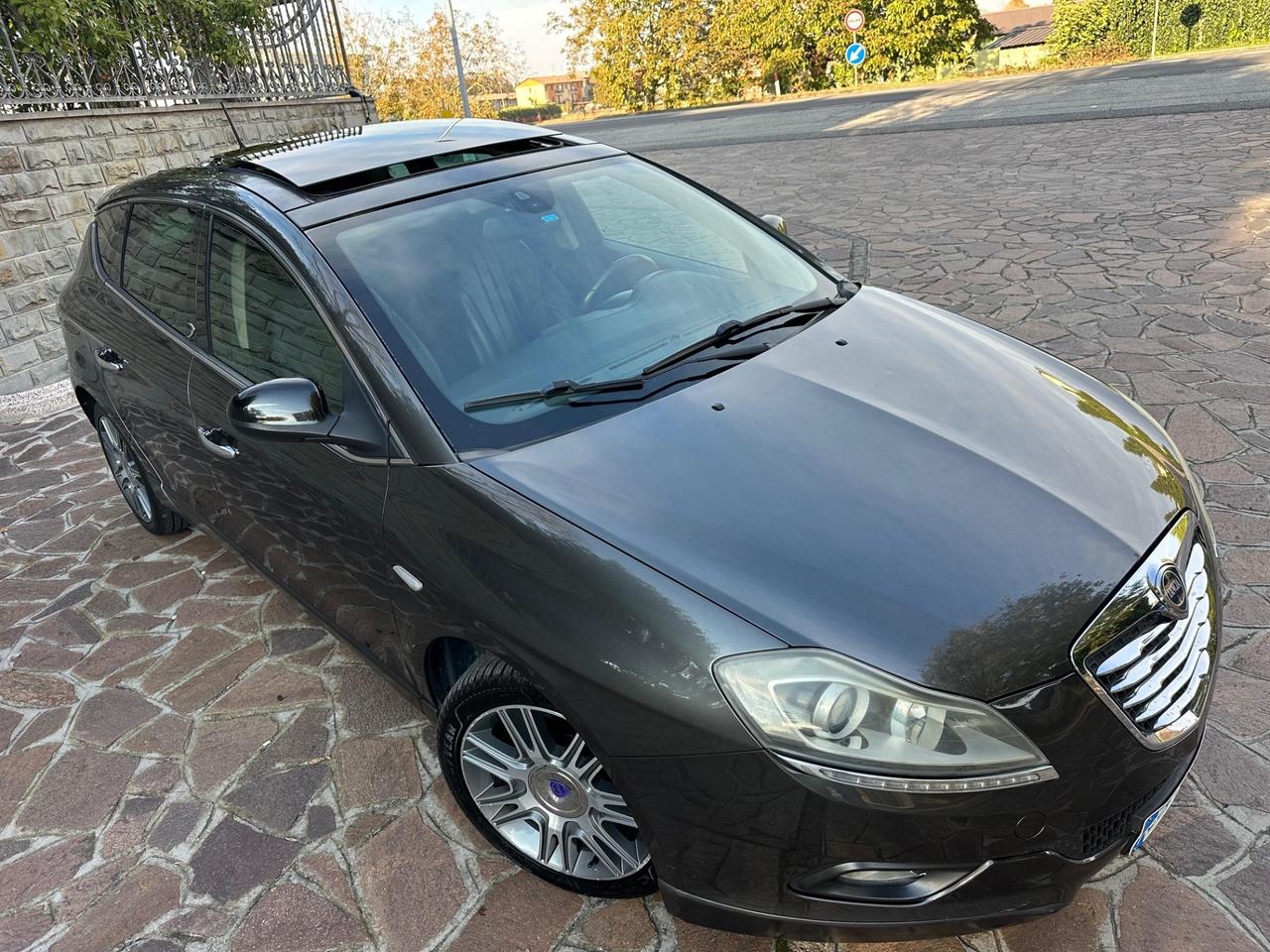 Lancia Delta 1.6 MJT DPF Silver tetto apr int pelle