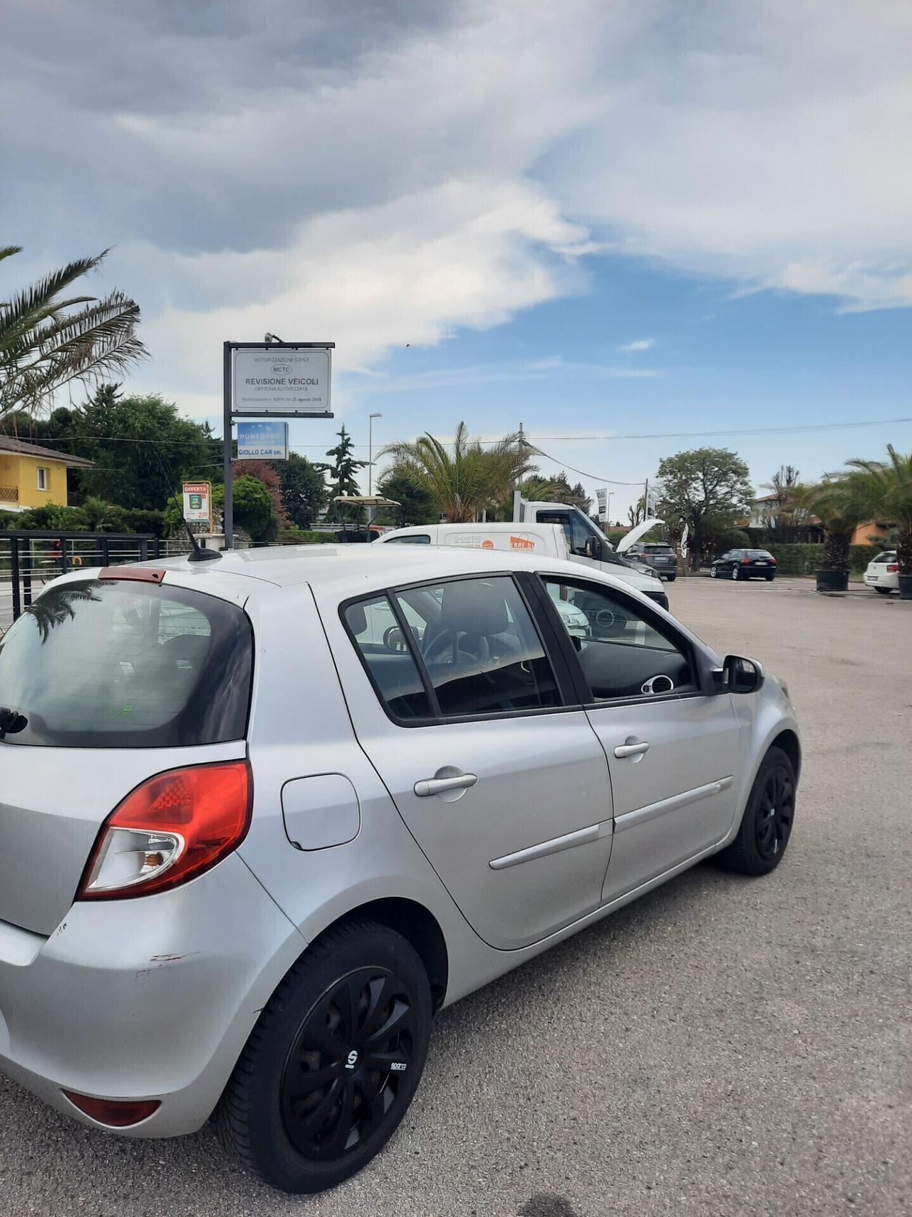 Renault Clio 1.5 dCi 65CV 5 porte OK NEOPATENTATI