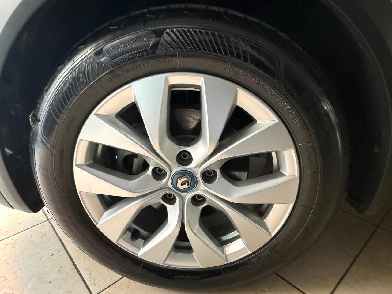 Renault Captur Plug-in Hybrid E-Tech 160 CV Initiale Paris