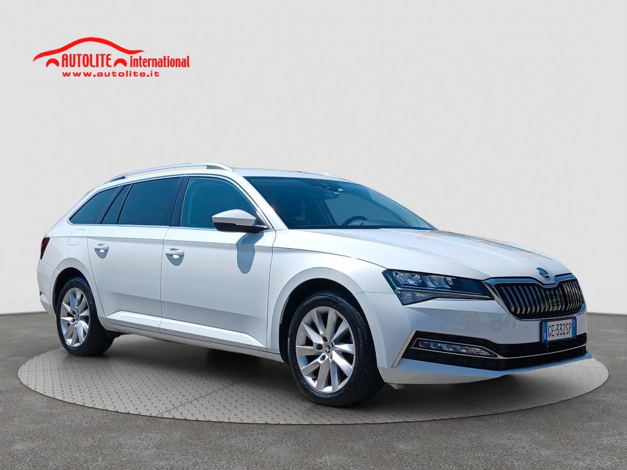 Skoda Superb iV Wagon Superb Wagon iV 1.4 tsi phev Executive dsg