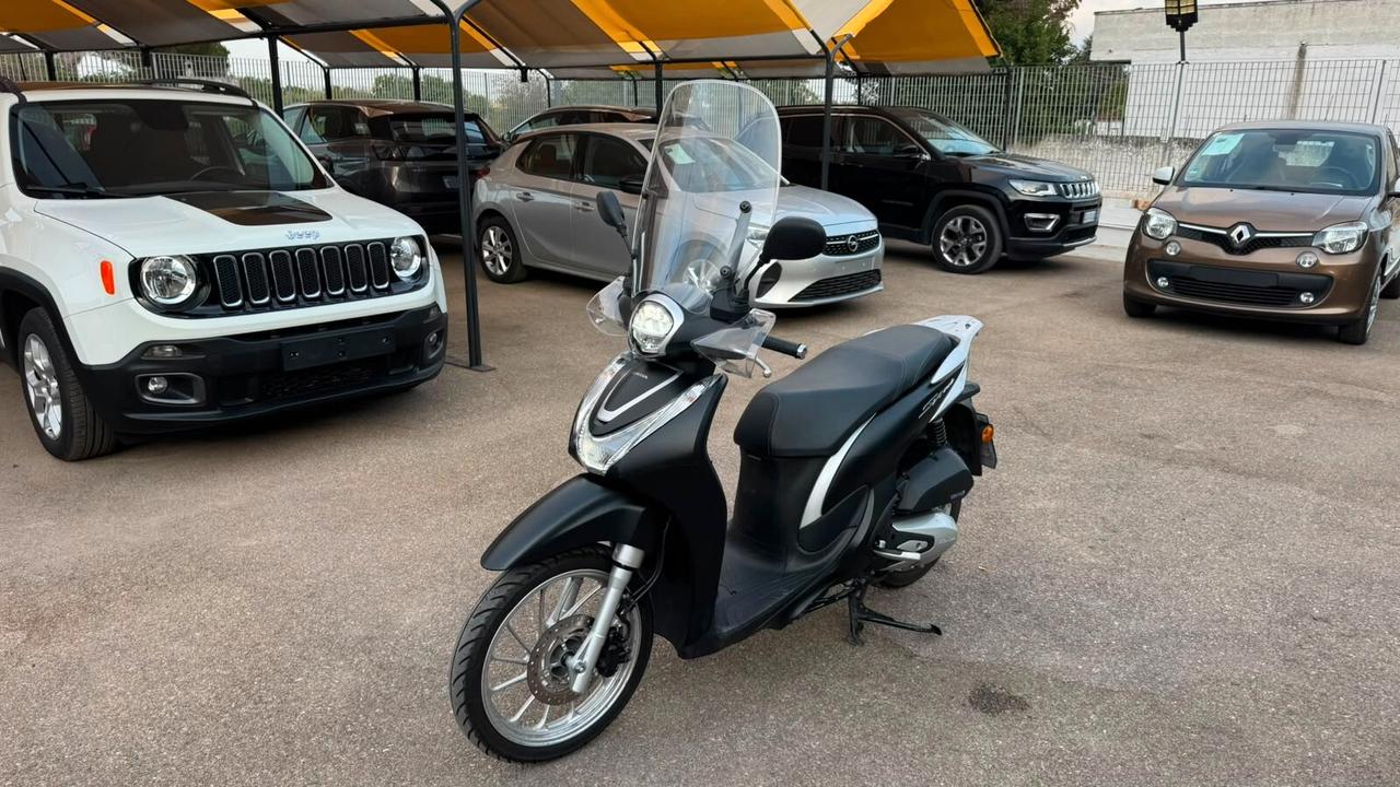 Honda SH 125 mode 2025 6.000km