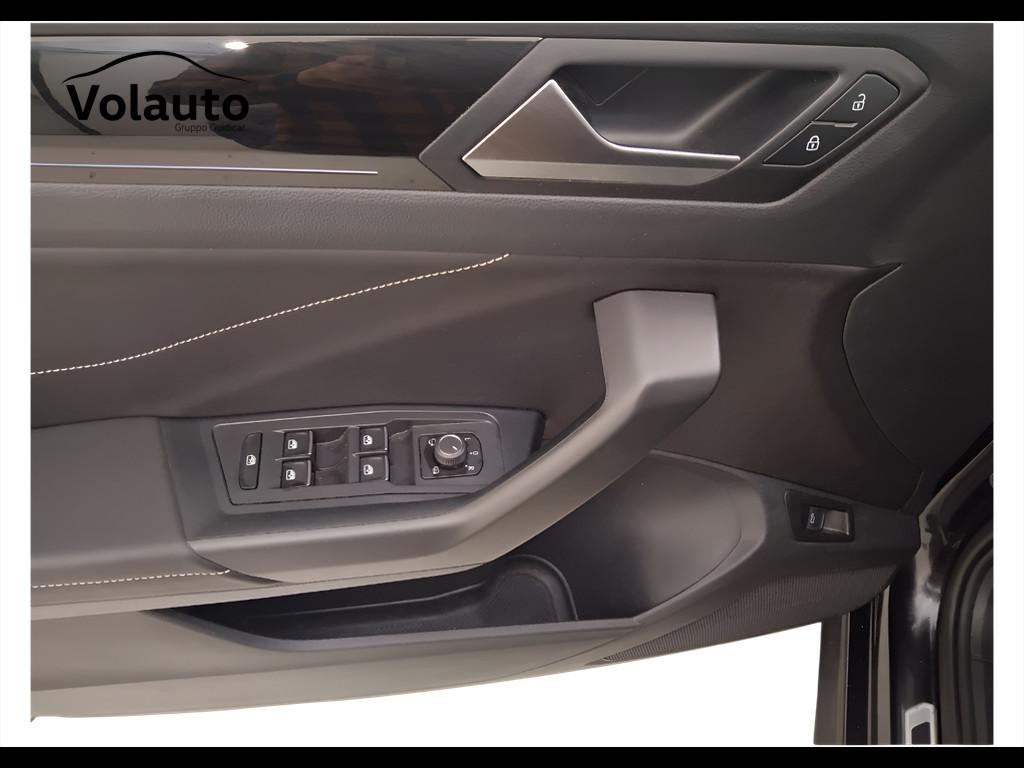 VOLKSWAGEN T-Roc 2022 - T-Roc 2.0 tdi R-Line 115cv