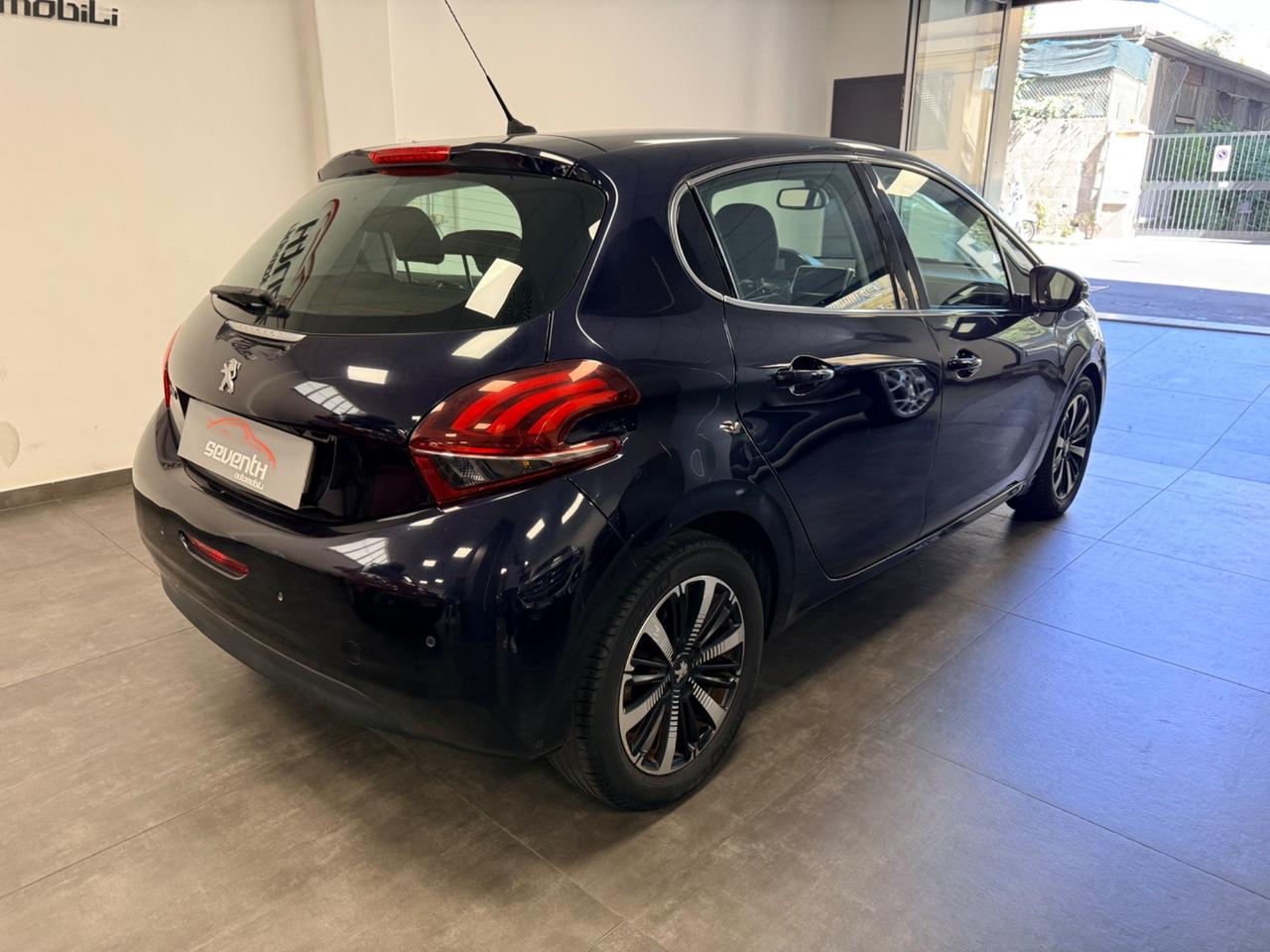Peugeot 208 BlueHDi 100 5 porte Allure