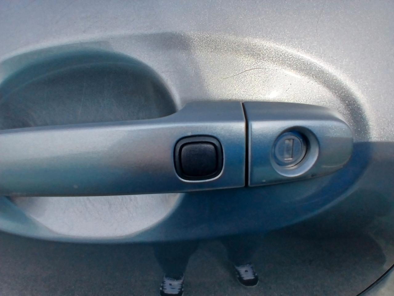 Toyota Yaris BENZINA 1.0 3 PORTE