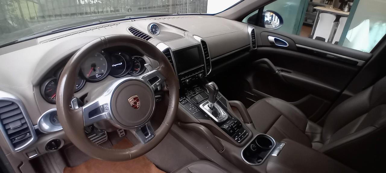 Porsche Cayenne 4.8 S