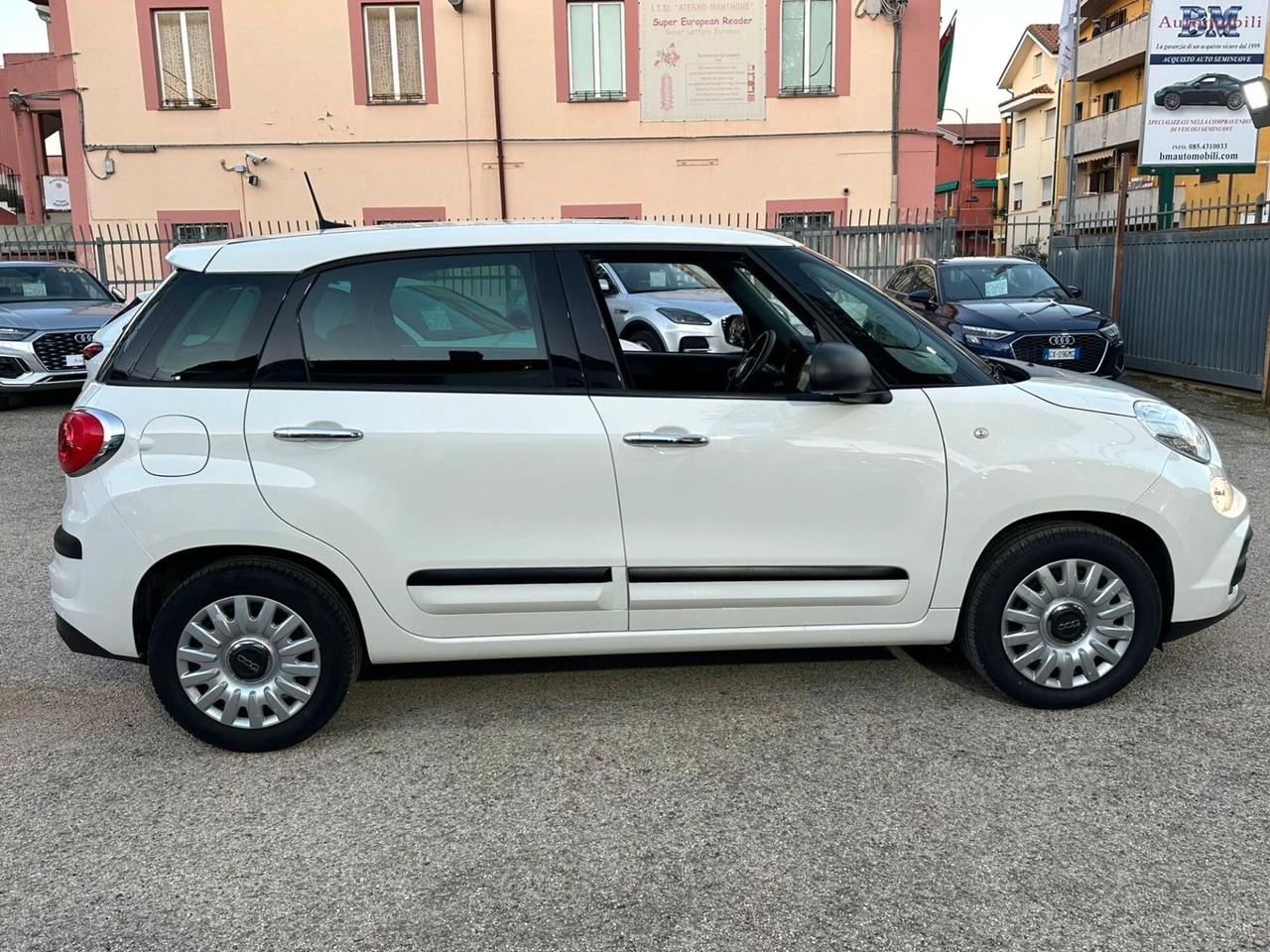 FIAT 500L 1.6 MTJ 120CV AUTOCARRO N1