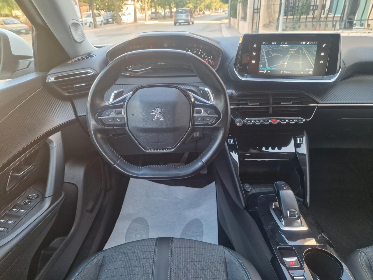 Peugeot 2008 BlueHDi 130 S&S EAT8 Allure