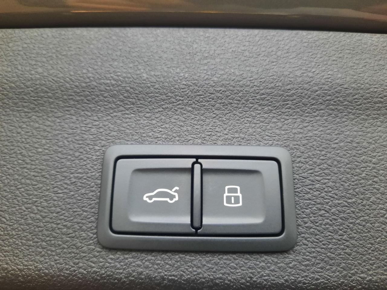 Audi A6 allroad 40 2.0 tdi mhev 12v 204cv business advanced quattro ultra s tronic