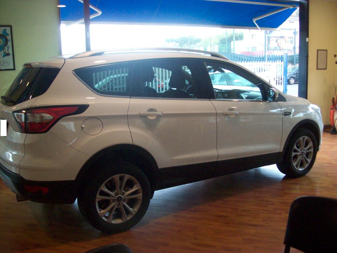 Ford Kuga 1.5 TDCI 120 CV S&S 2WD Titanium