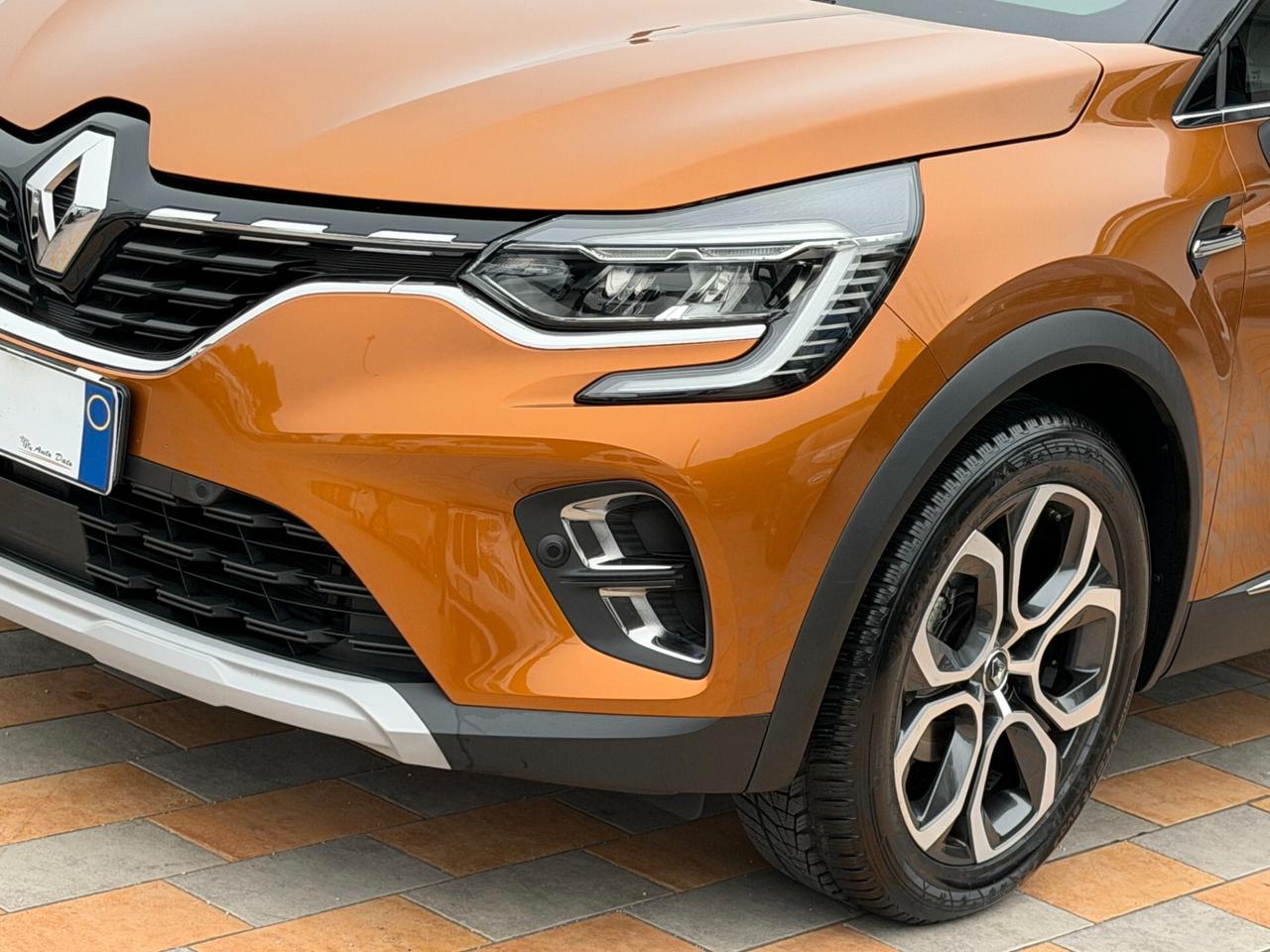 Renault Captur 1.0 TCE 100 cv. INTENS