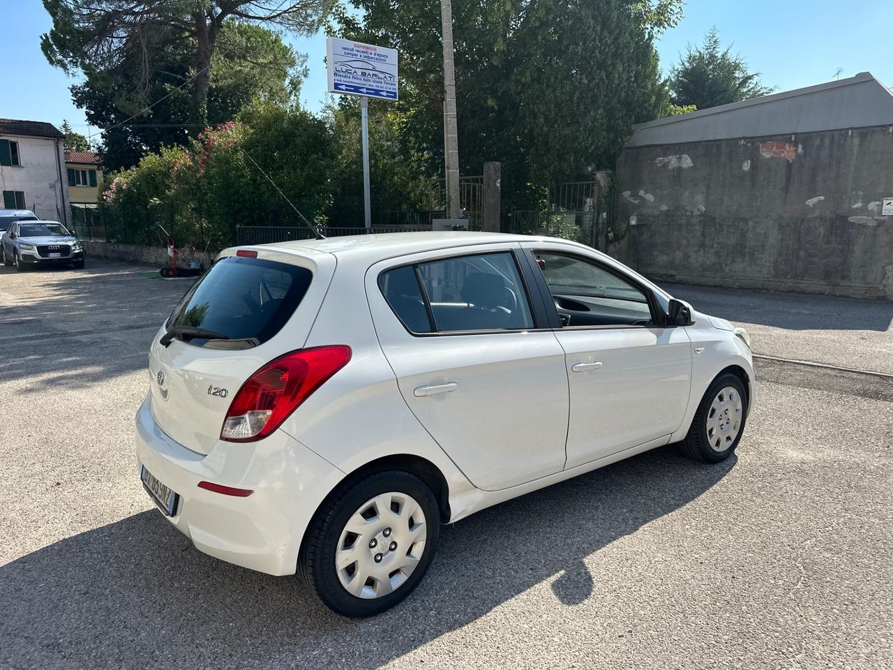 Hyundai i20 1.2 5p. Finanziabile OK NEOPATENTATI