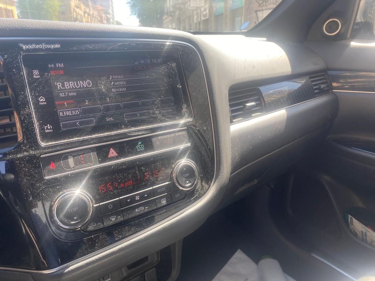 Mitsubishi Outlander 2.4 PHEV #50018