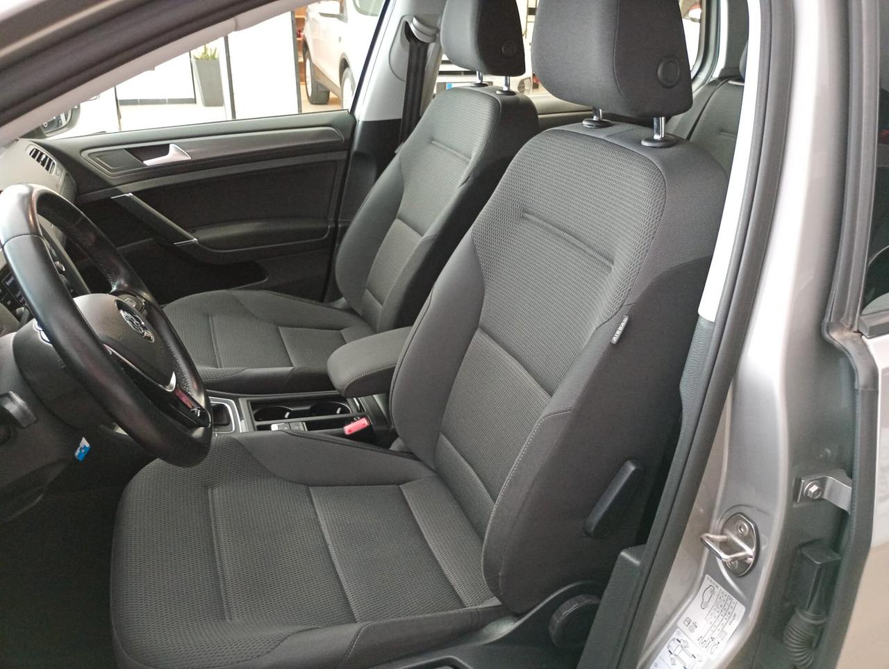 Volkswagen Golf 1.6 TDI 115CV DSG 5p. Business BlueMotion Technology