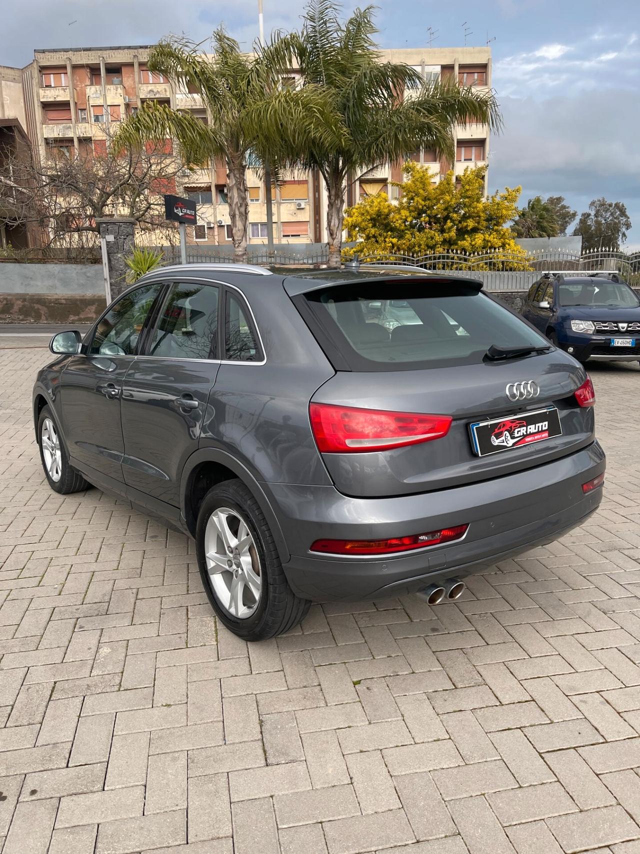 Audi Q3 2.0 TDI 120 CV tettuccio apribile