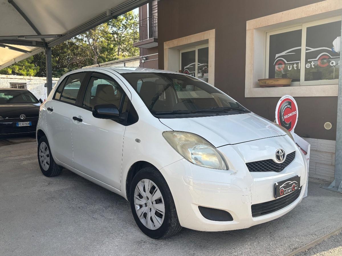 TOYOTA - Yaris - 1.0 5p. Now