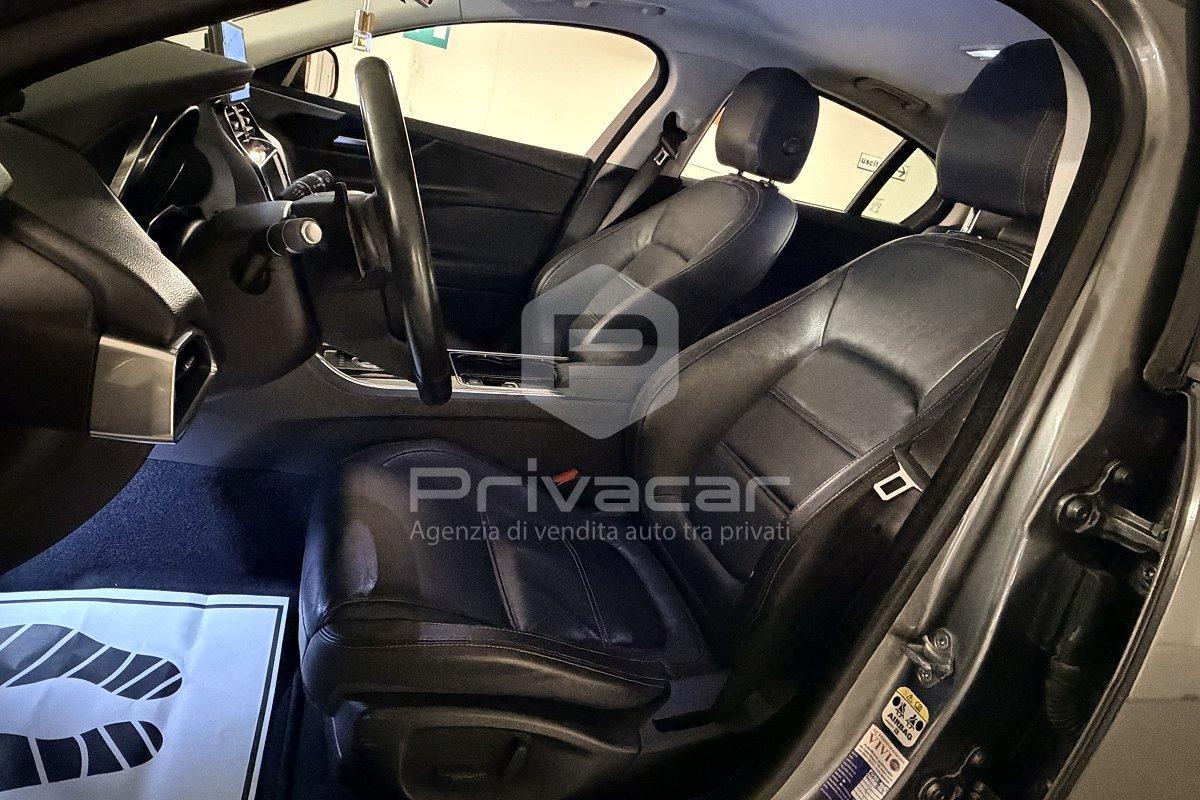 JAGUAR XE 2.0 D Turbo 180CV aut. Pure Business Edition