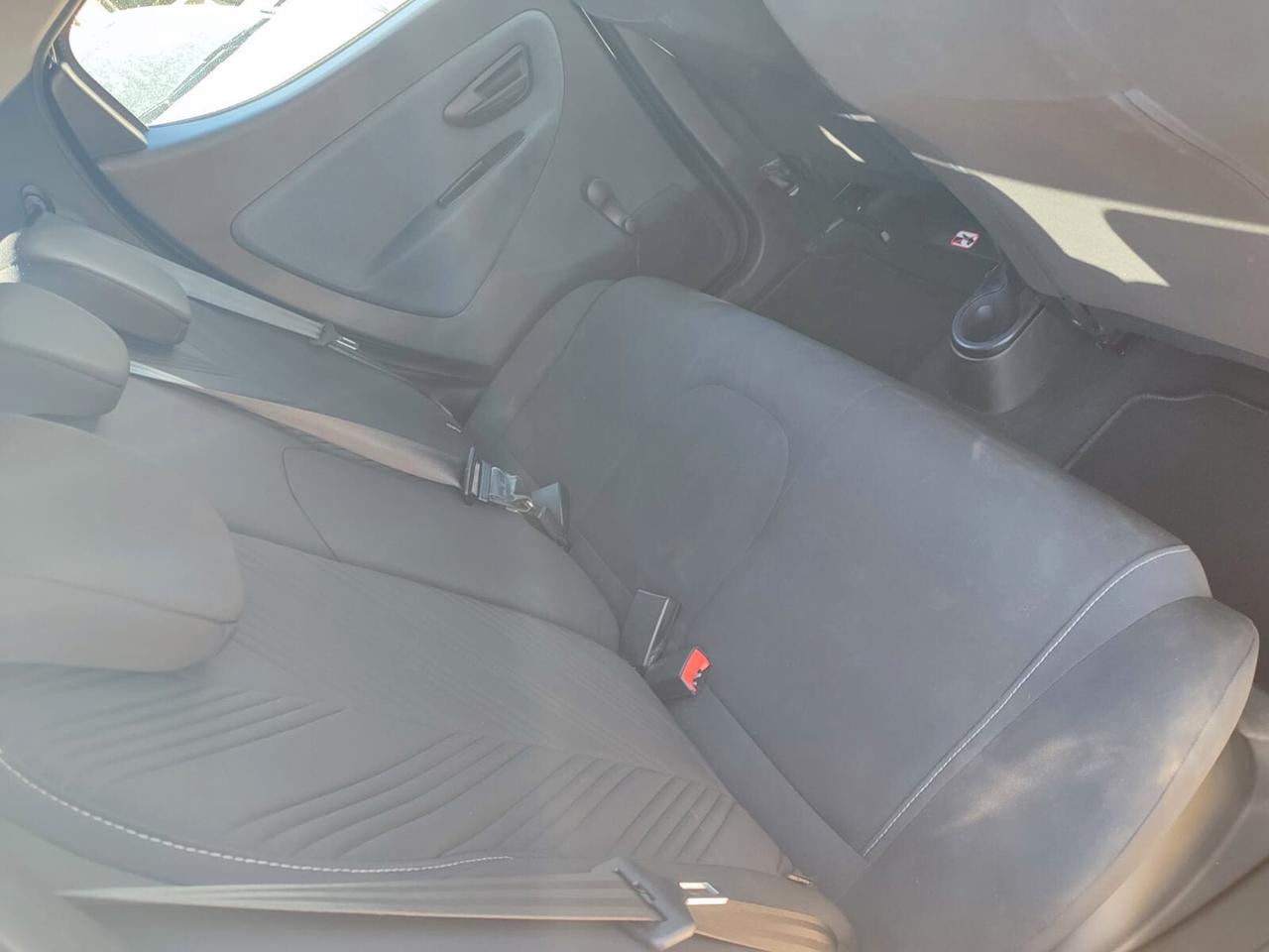 Lancia Ypsilon 1.0 FireFly 5 porte S&S Hybrid Gold