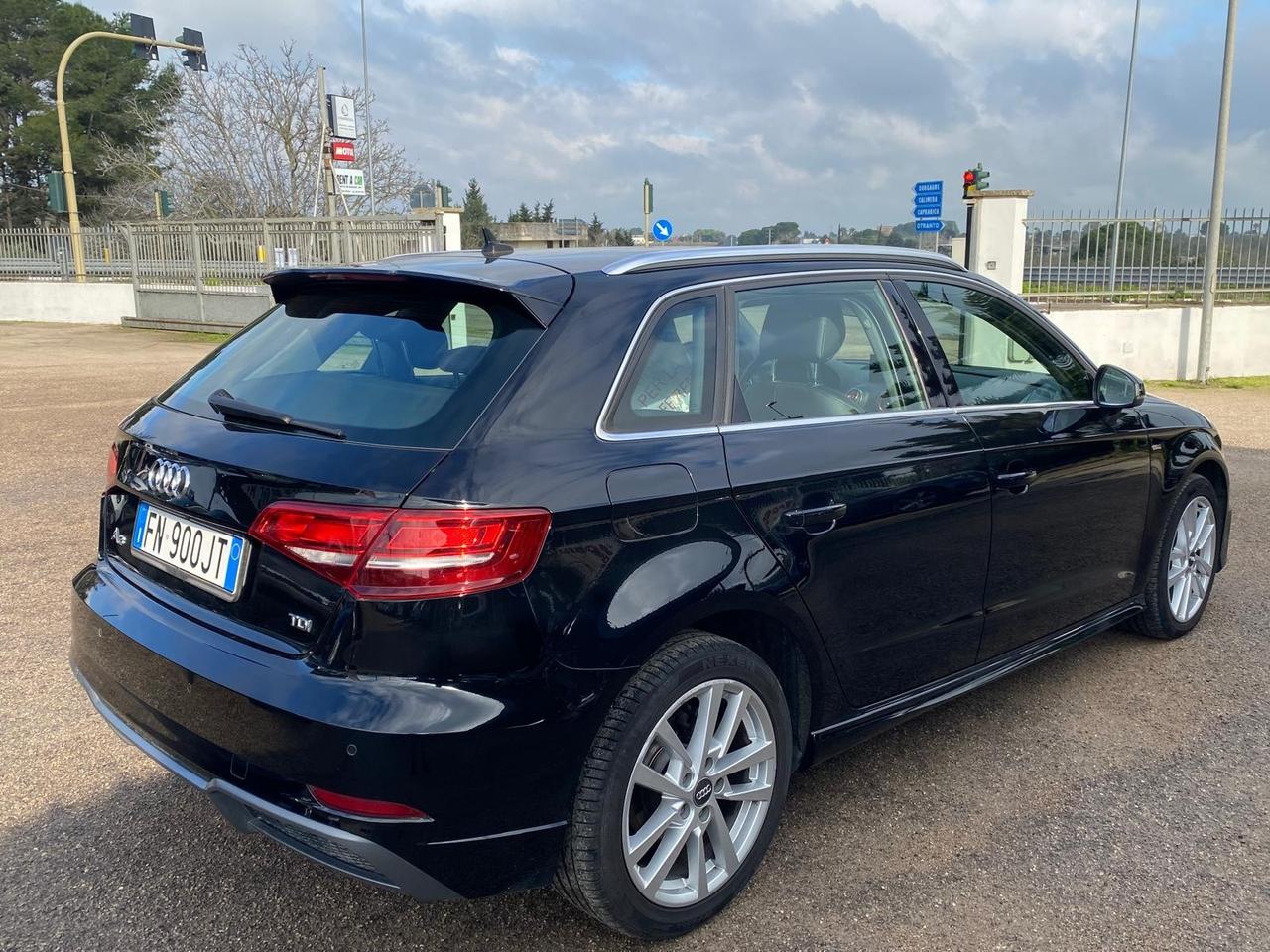 Audi A3 SPB 1.6 TDI 116 CV S tronic Sport