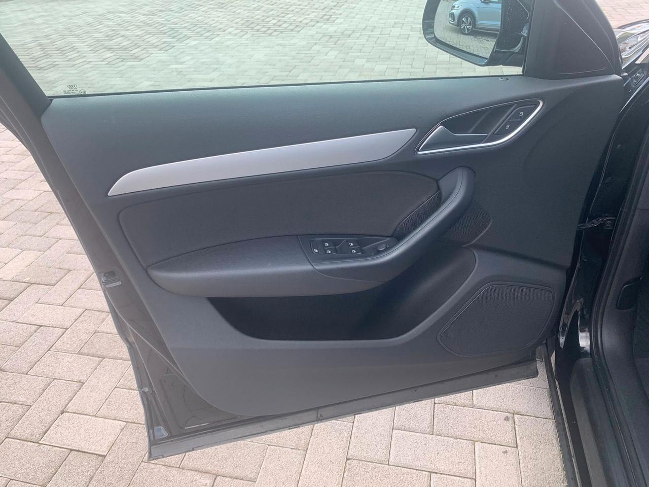 Audi Q3 2.0 TDI 120 CV Sport anno 2016