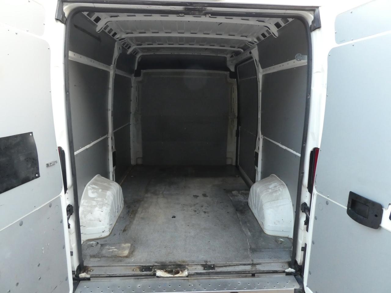 Peugeot Boxer 330 2.2 BlueHDi €12500 PIU IVA