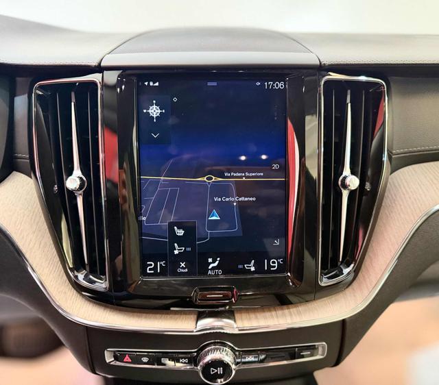 VOLVO XC60 D5 AWD Geartronic Inscription