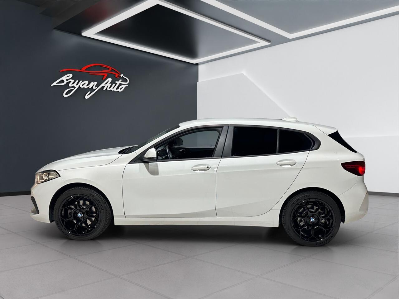 Bmw 118 118d 5p. Business Advantage