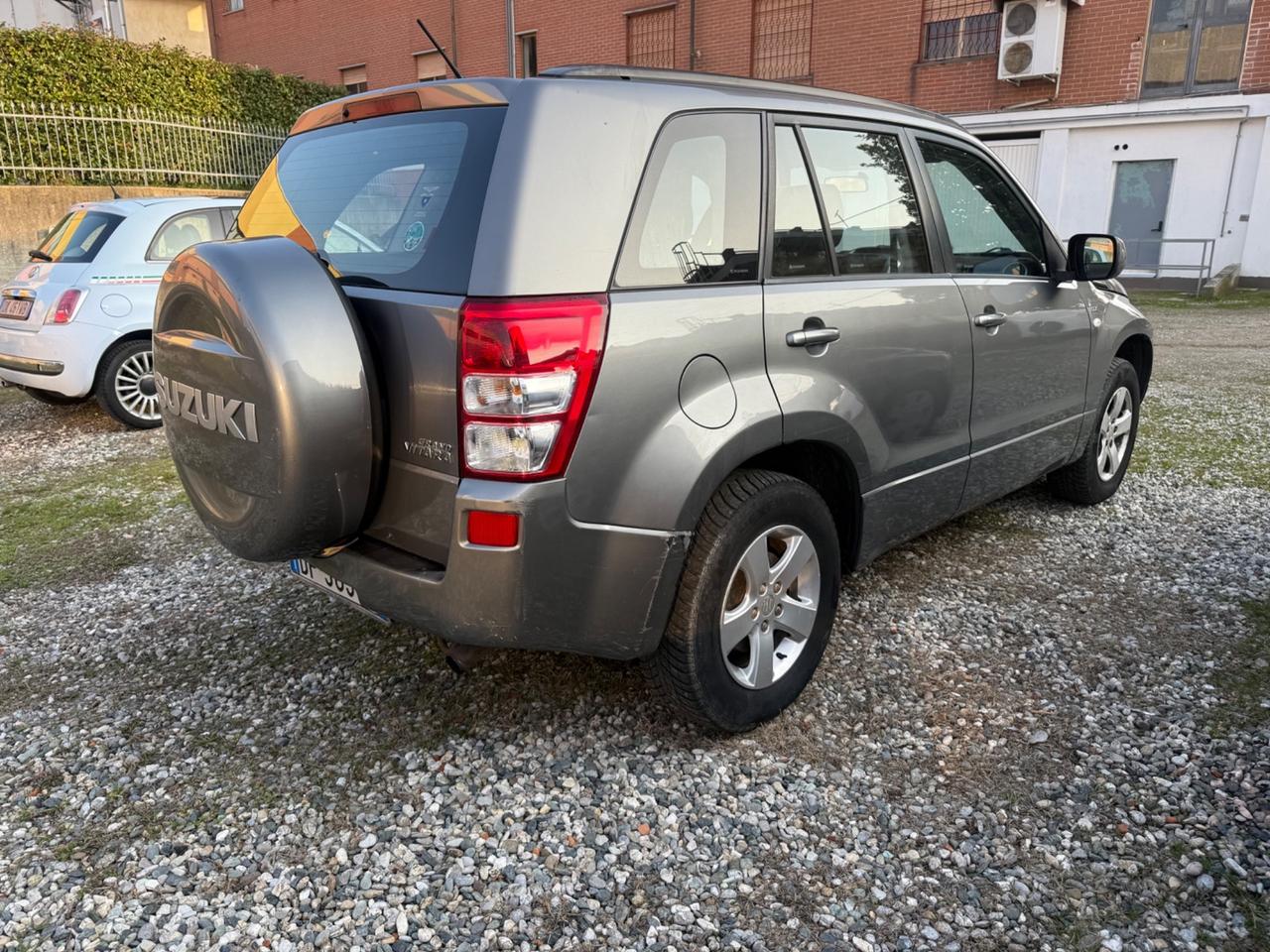 Suzuki Grand Vitara 1.9 DDiS 5 porte Executive