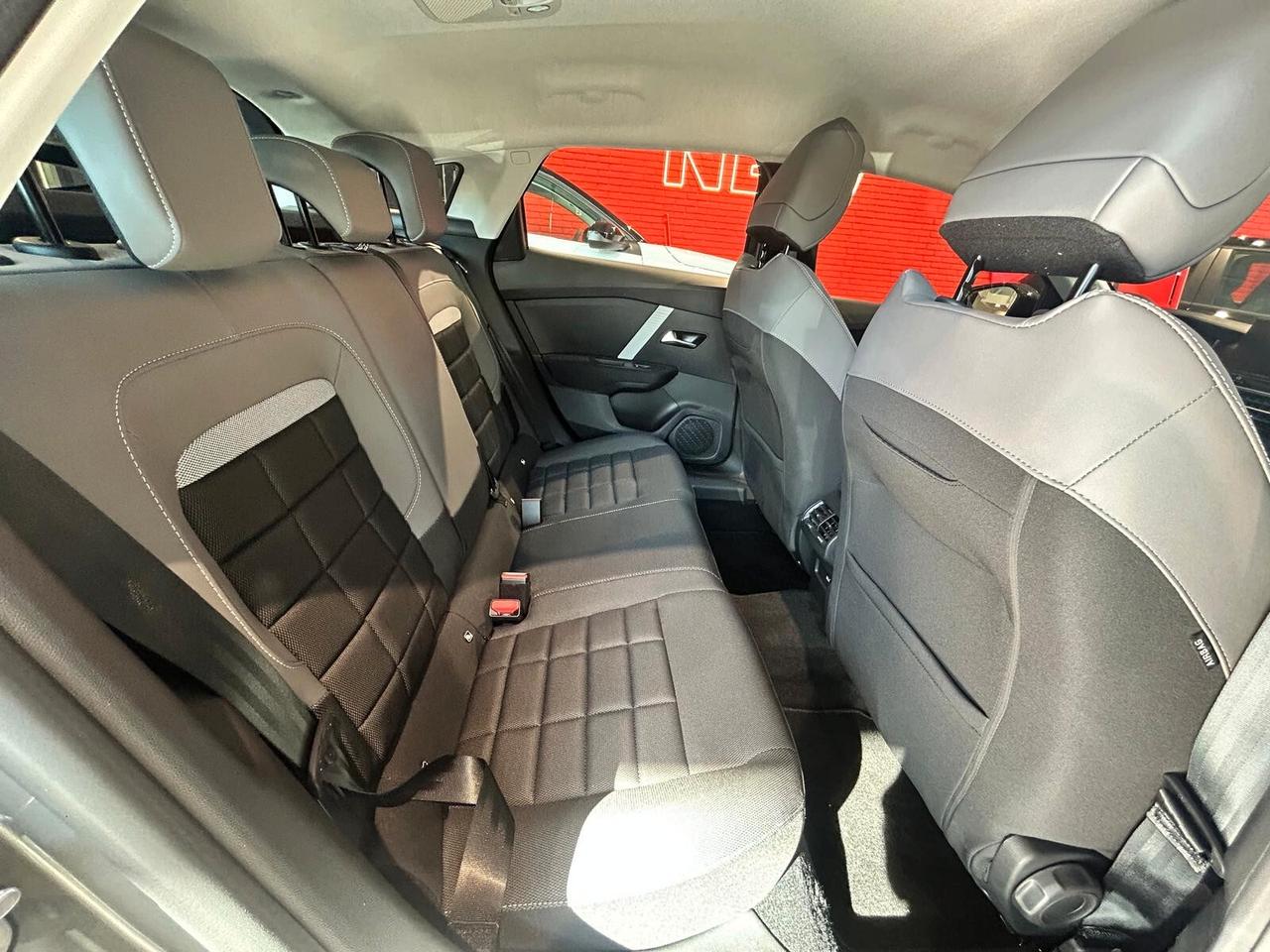 Citroen C4 Hybrid 145 e-DCS6 Plus